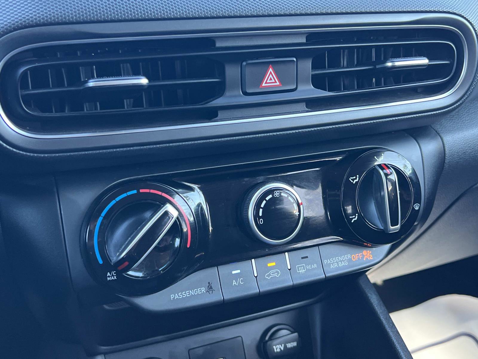 Used 2023 Hyundai Kona SEL image 15