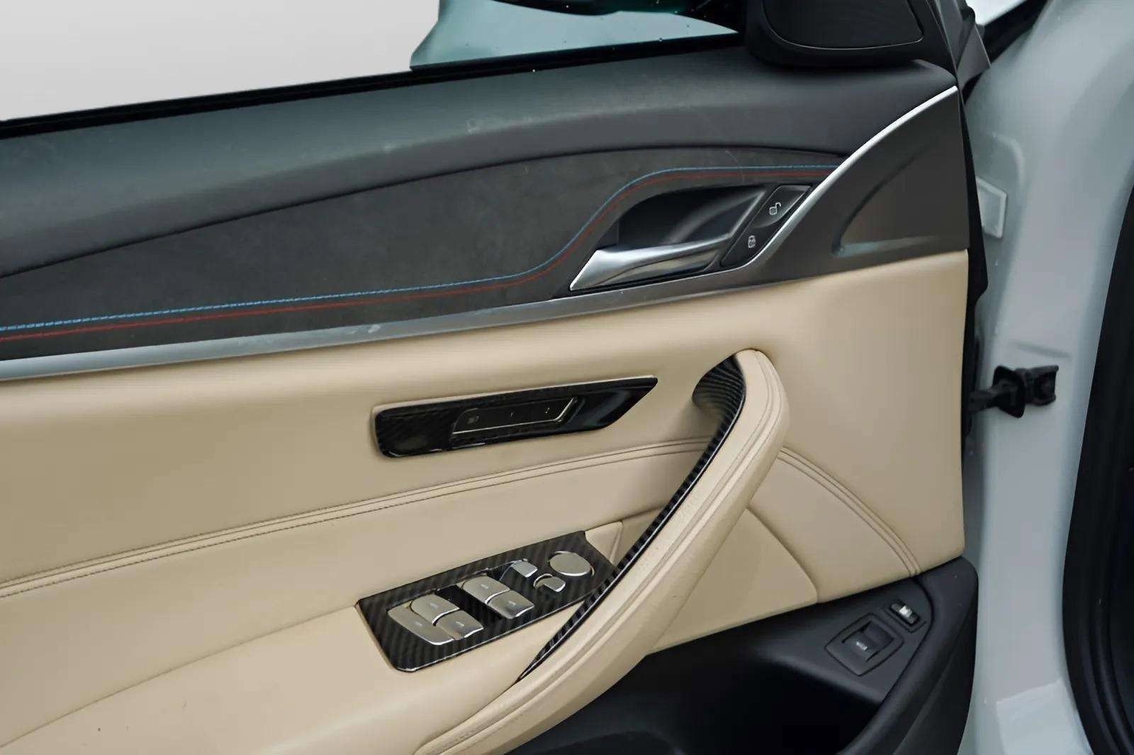 Used 2018 BMW 530e xDrive image 29