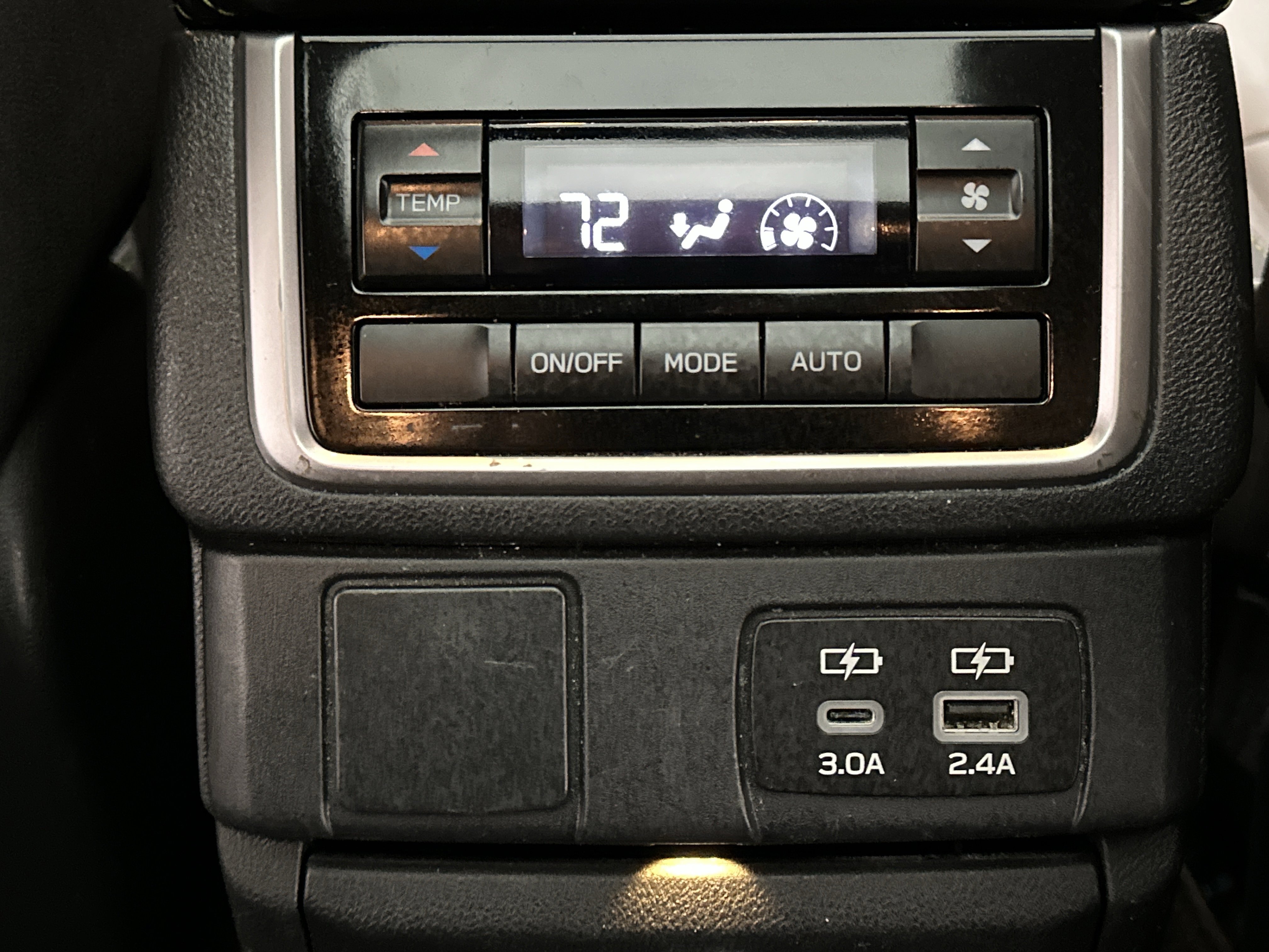 Used 2024 Subaru Ascent Onyx Edition image 24