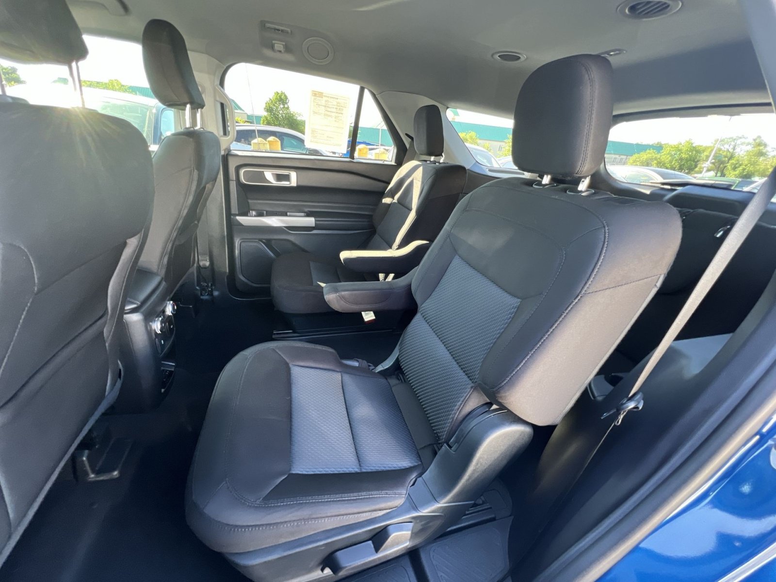 Used 2022 Ford Explorer XLT RWD image 31