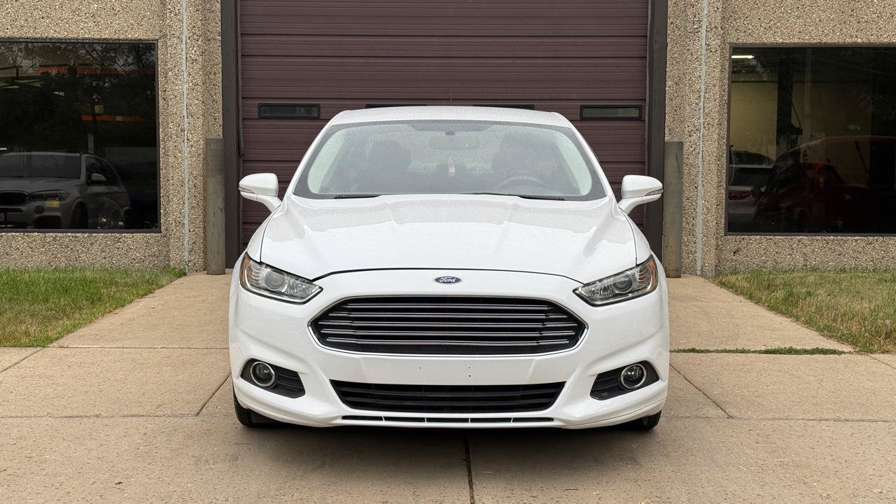 Used 2016 Ford Fusion Energi SE FWD image 2