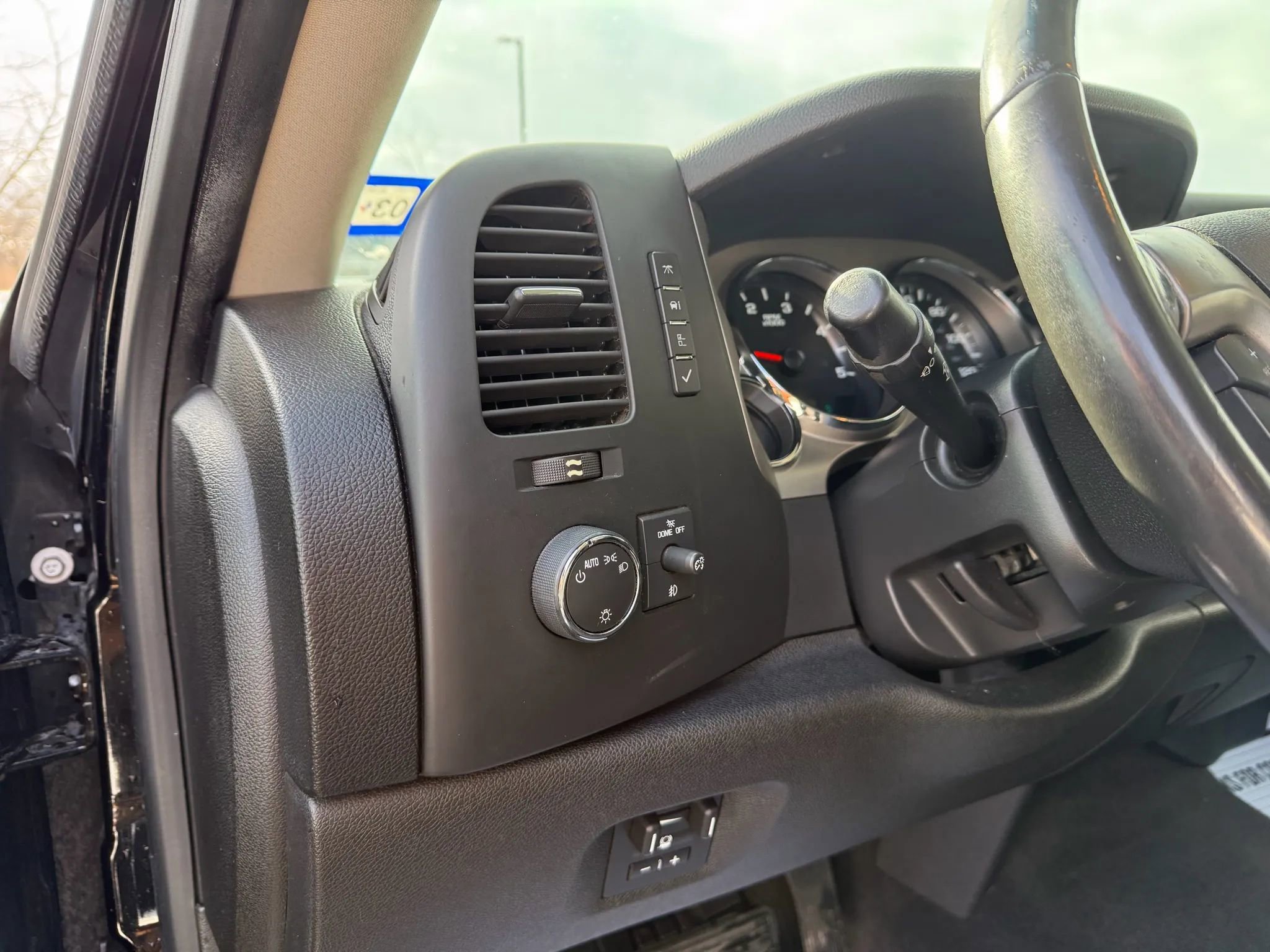 Used 2012 Chevrolet Silverado 2500 LT w/ Texas Edition image 12