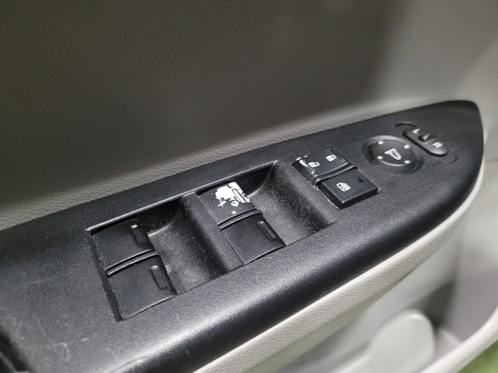 Used 2017 Honda Accord LX image 27