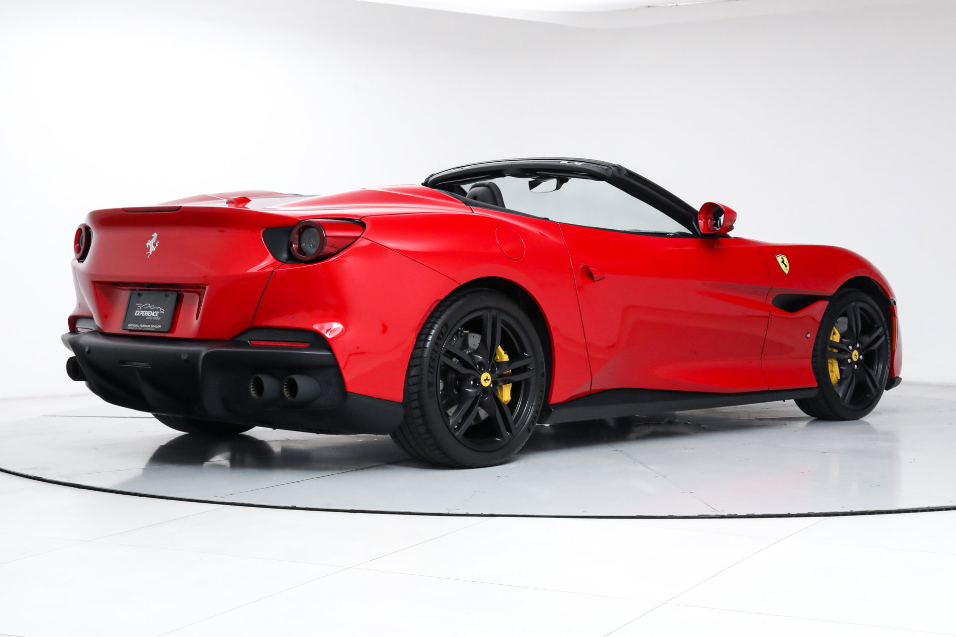 Certified 2023 Ferrari Portofino M image 3
