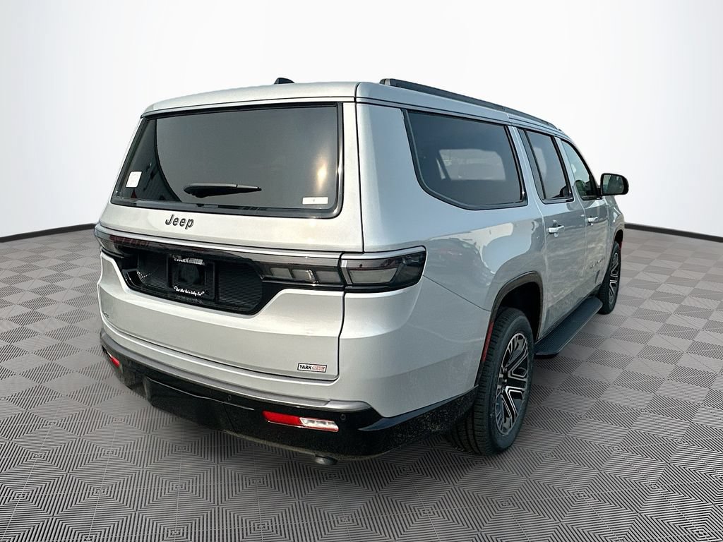 New 2026 Jeep Grand Wagoneer L 4WD w/ Premium Group I image 9