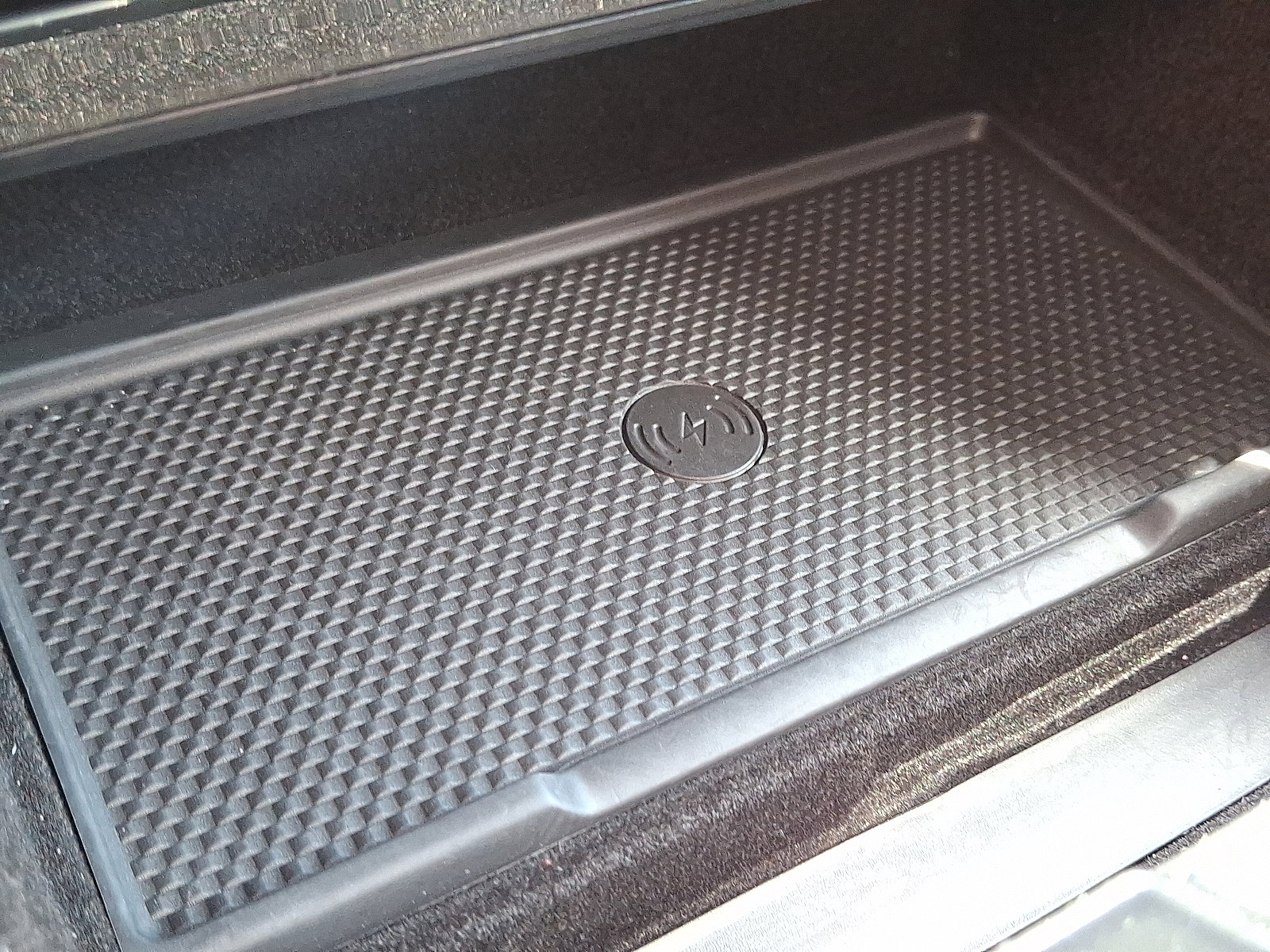 Used 2025 Land Rover Range Rover Sport SE image 25