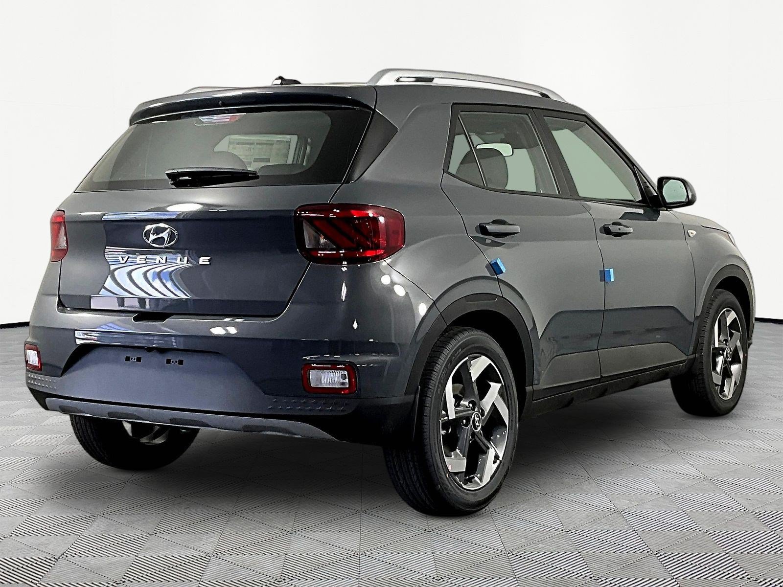 New 2026 Hyundai Venue SEL FWD image 7