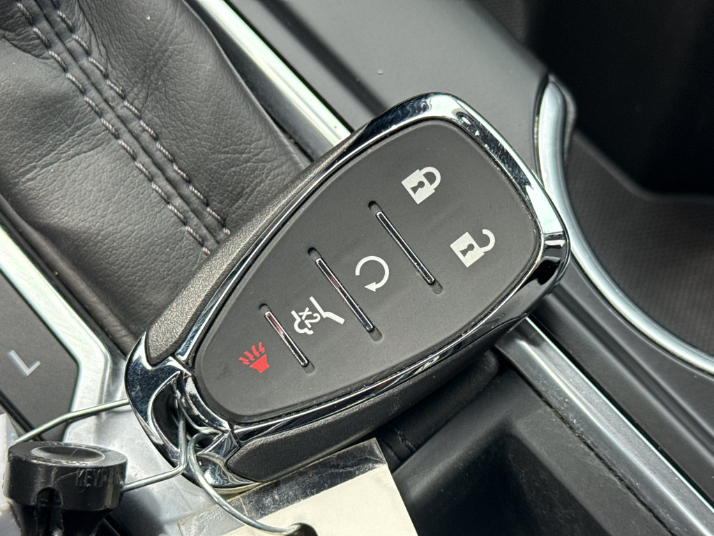 Used 2020 Chevrolet Equinox LT w/ Midnight Edition FWD image 37