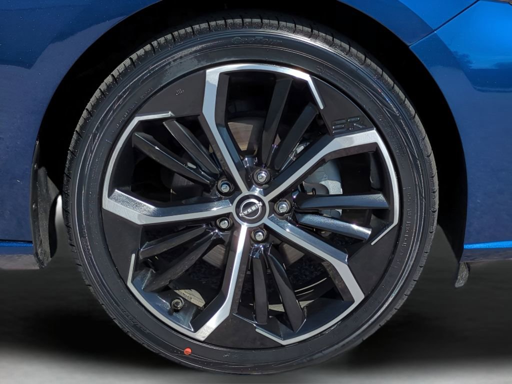 Certified 2024 Nissan Altima 2.5 SR image 11