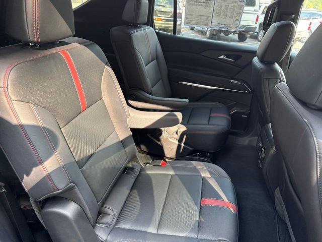 Used 2026 Chevrolet Traverse RS FWD image 28