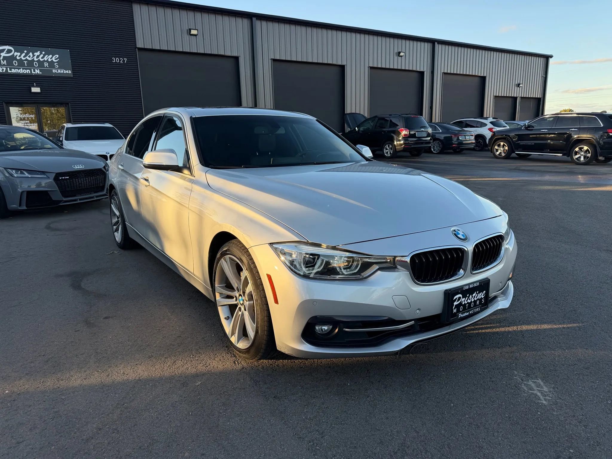 Used 2017 BMW 330i Sedan image 3