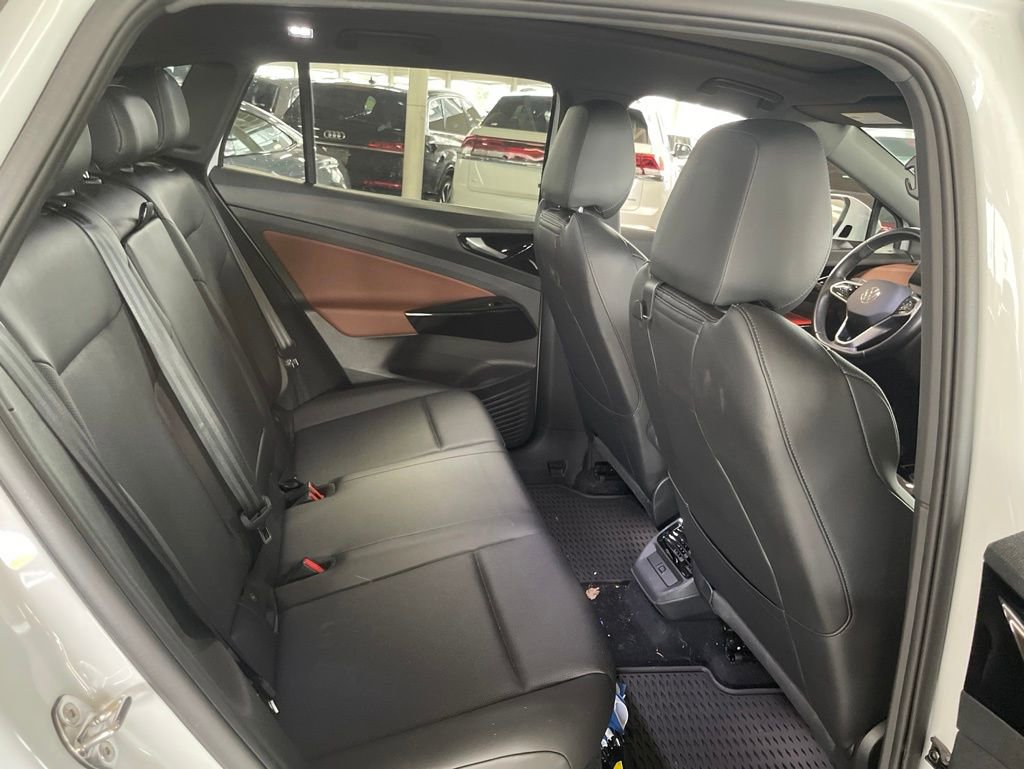 Used 2021 Volkswagen ID.4 Pro S RWD image 15