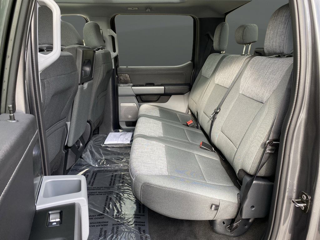 New 2026 Ford F250 XLT w/ XLT Premium Package AWD/4WD image 39