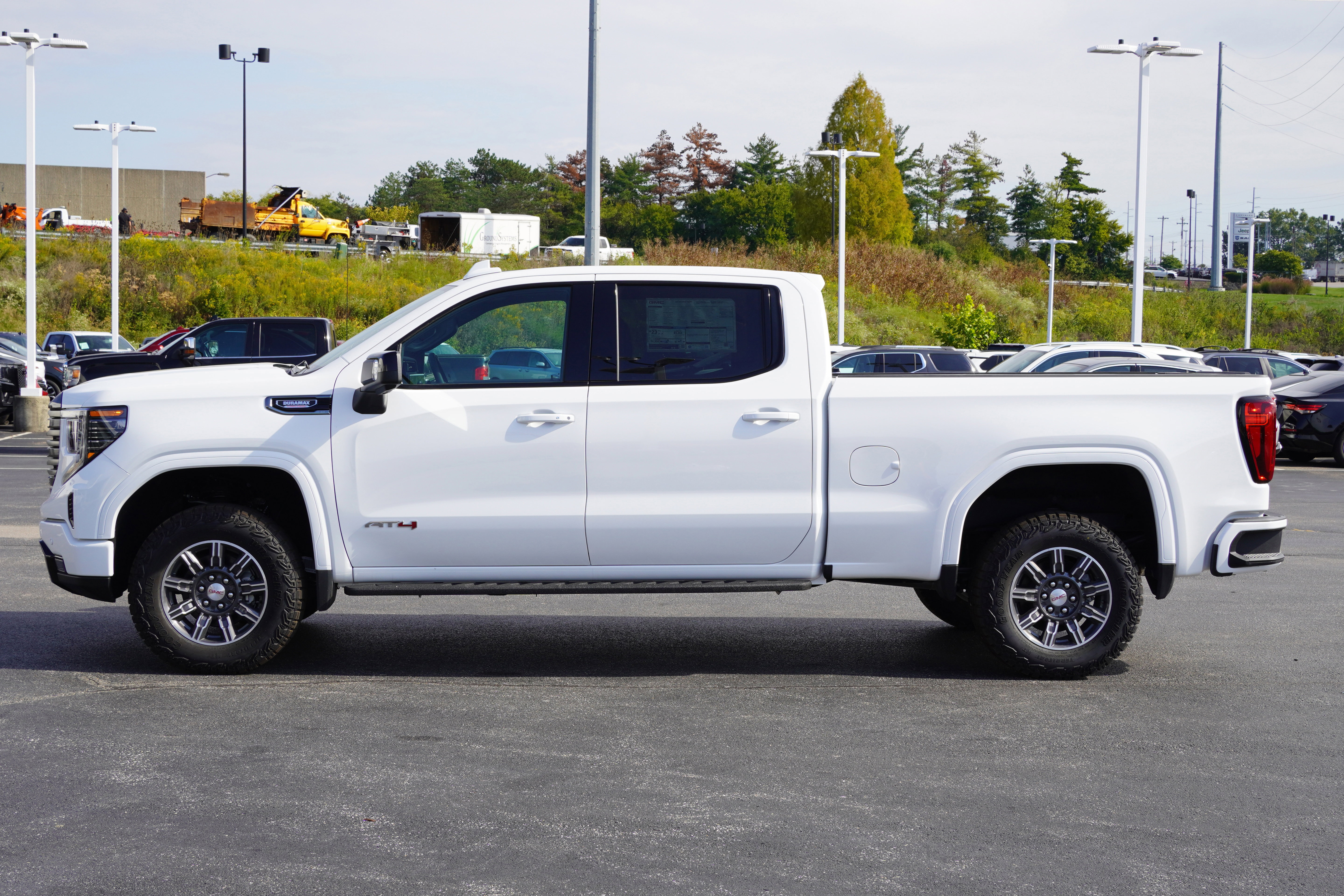New 2026 GMC Sierra 1500 AT4 w/ AT4 Premium Package image 4