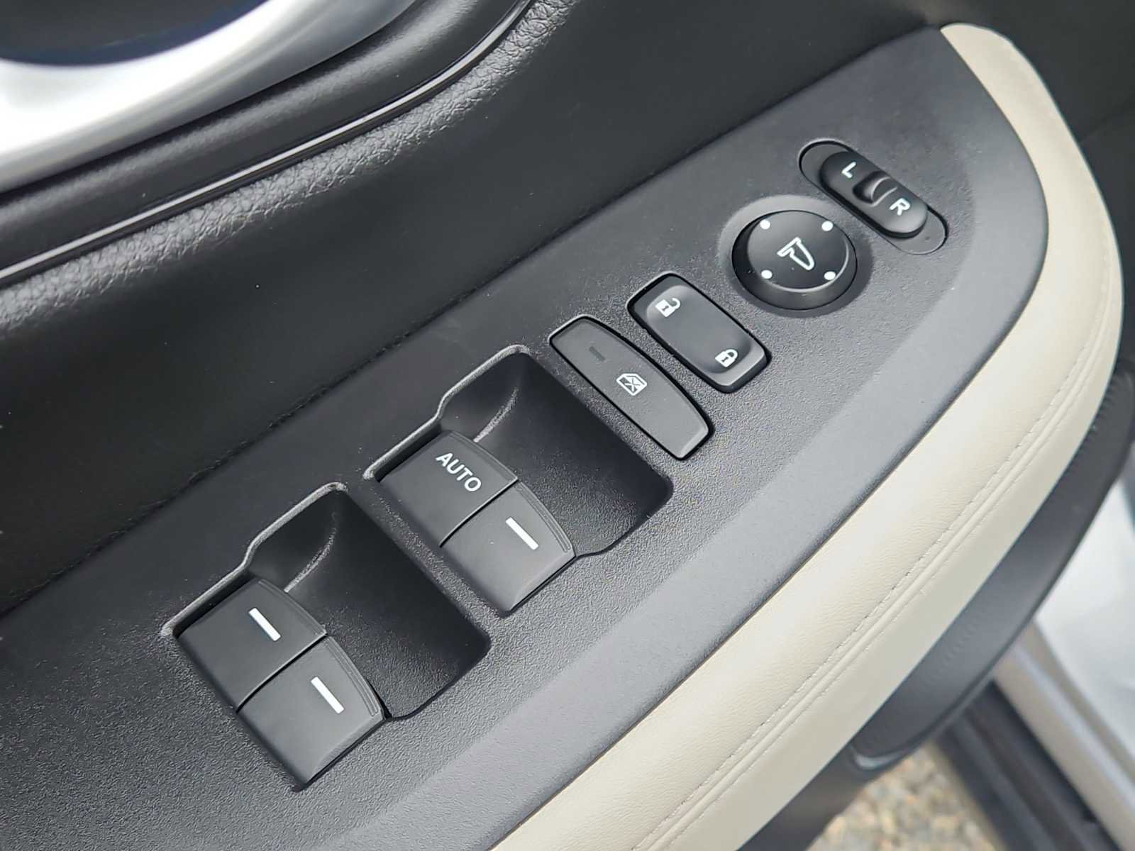 Certified 2024 Honda HR-V LX image 21