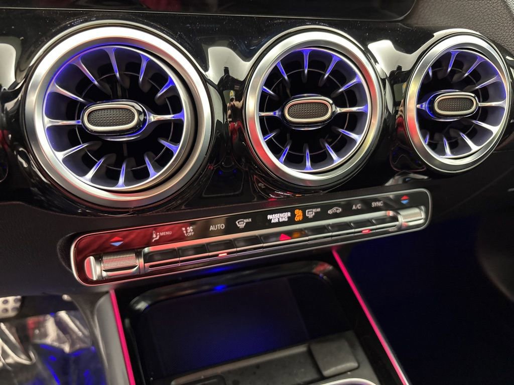 Used 2023 Mercedes-Benz GLA 250 4MATIC image 35