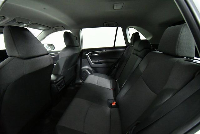Used 2025 Toyota RAV4 XLE image 24