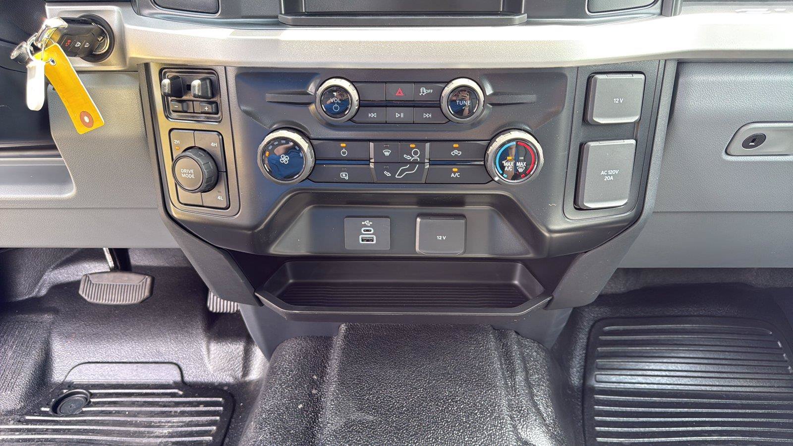 New 2026 Ford F450 XL w/ Snow Plow Prep Package AWD/4WD image 19