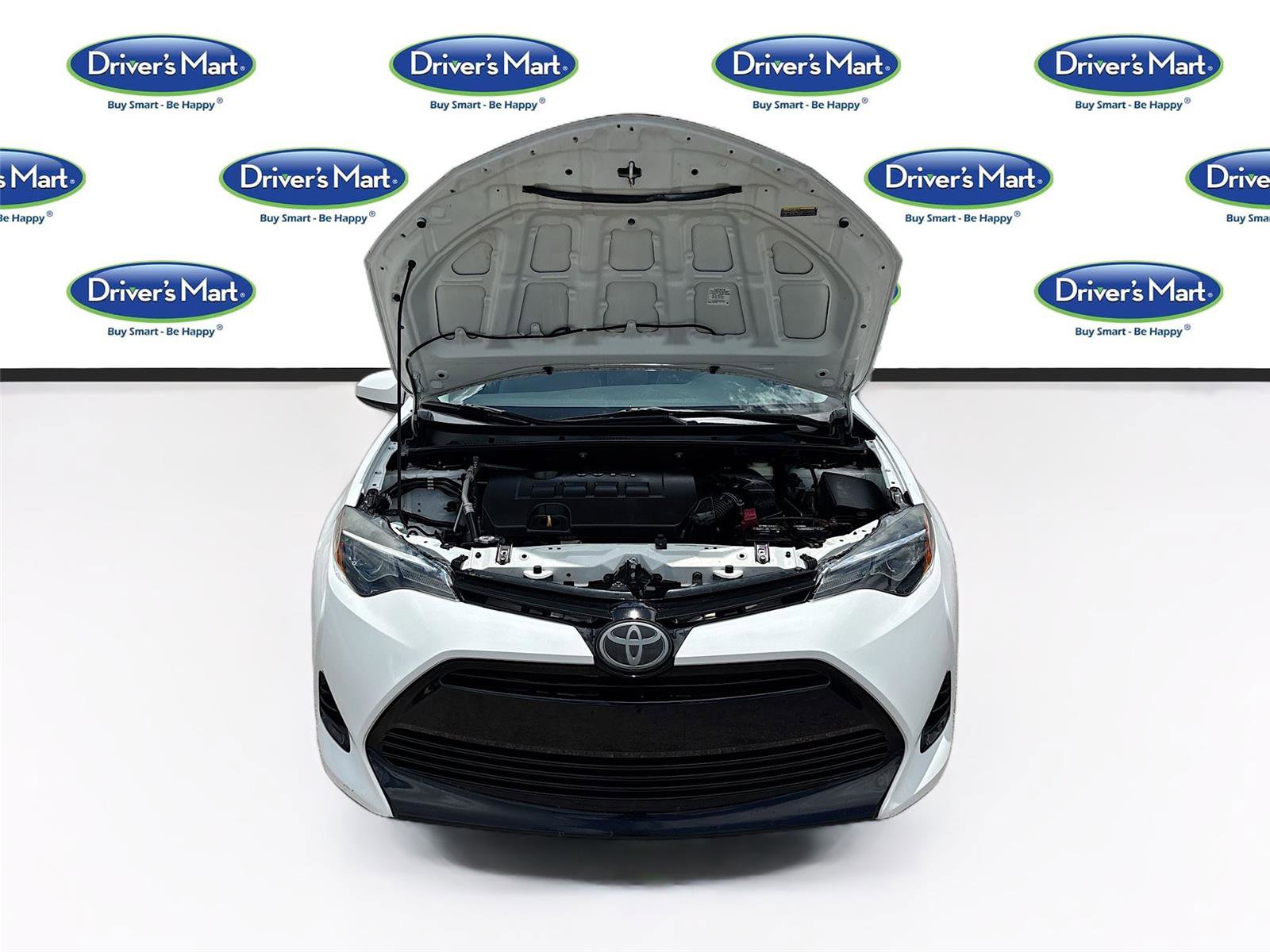 Used 2018 Toyota Corolla LE FWD image 30