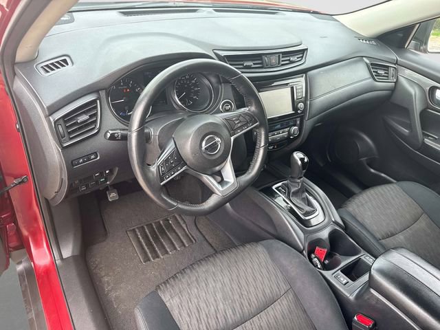 Used 2018 Nissan Rogue SV image 13