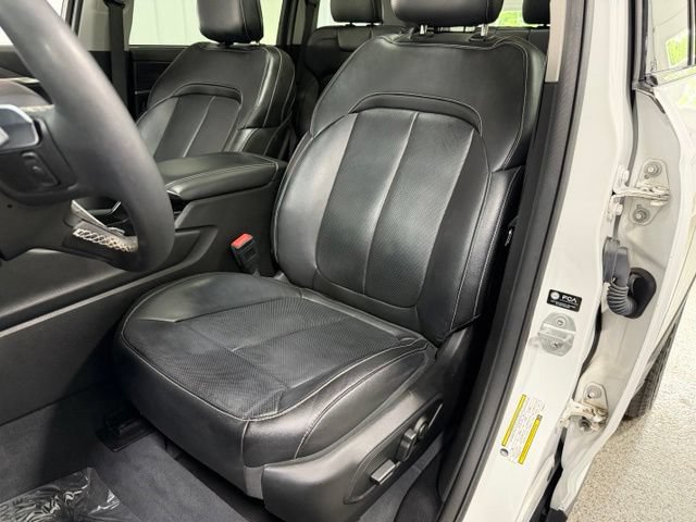 Used 2023 Jeep Grand Cherokee Limited w/ Luxury Tech Group II AWD/4WD image 23