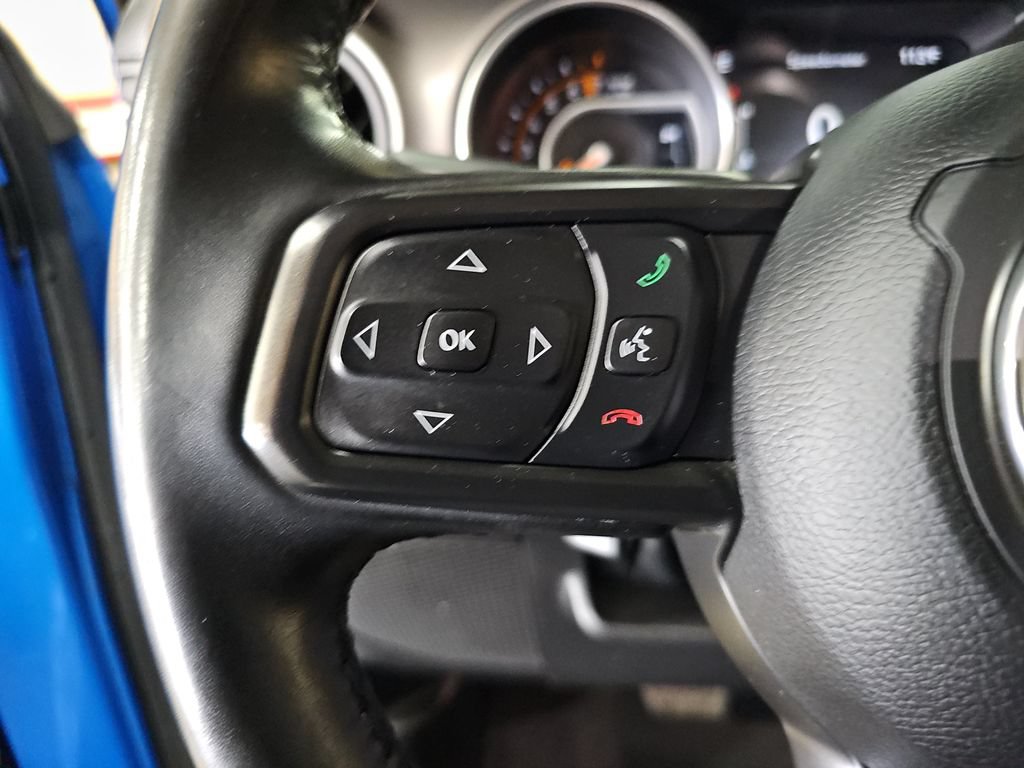 Used 2022 Jeep Gladiator Mojave AWD/4WD image 11