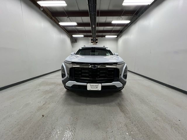 New 2026 Chevrolet Equinox ACTIV w/ Convenience Package III AWD/4WD image 3