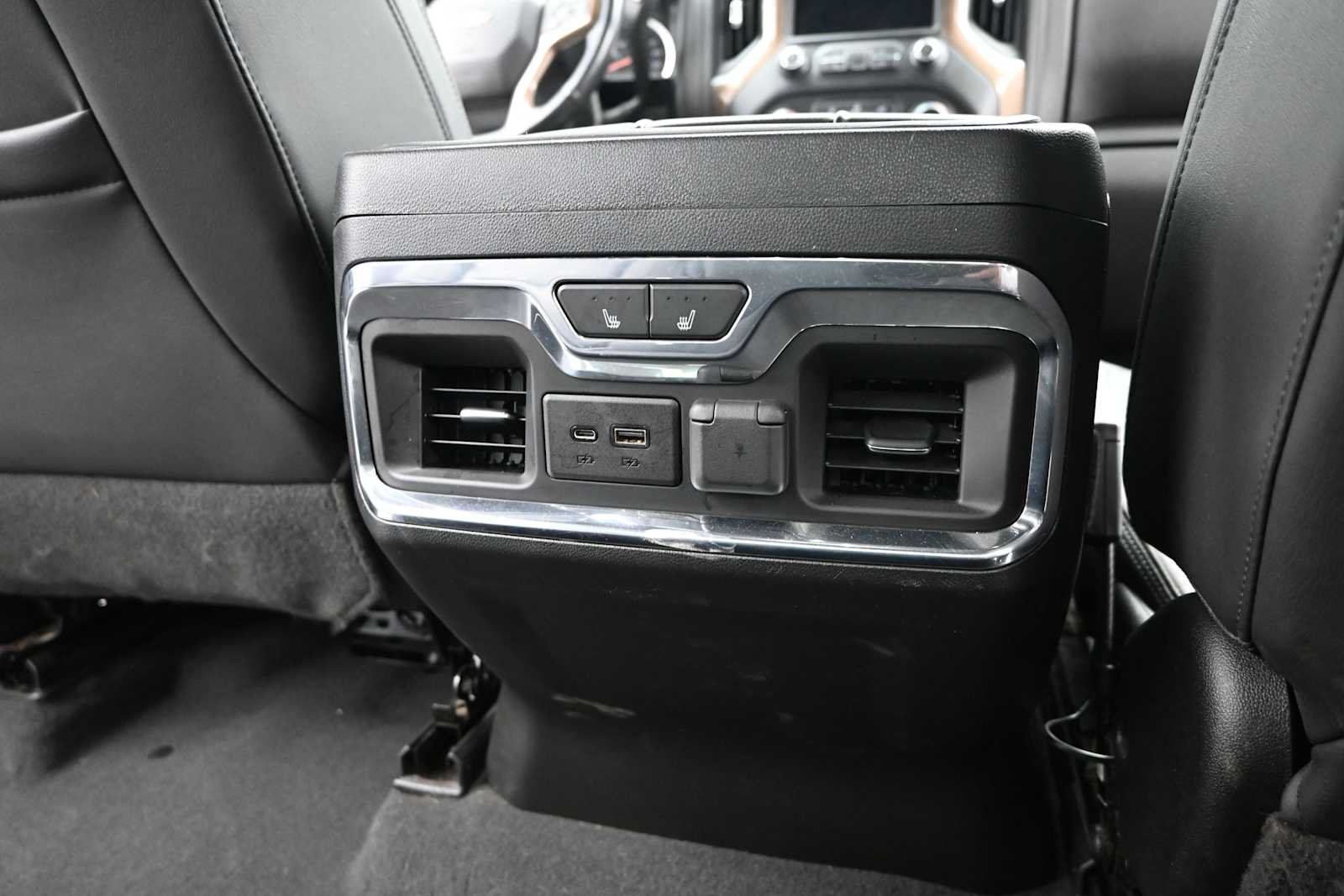Used 2021 Chevrolet Silverado 1500 High Country w/ Technology Package AWD/4WD image 24