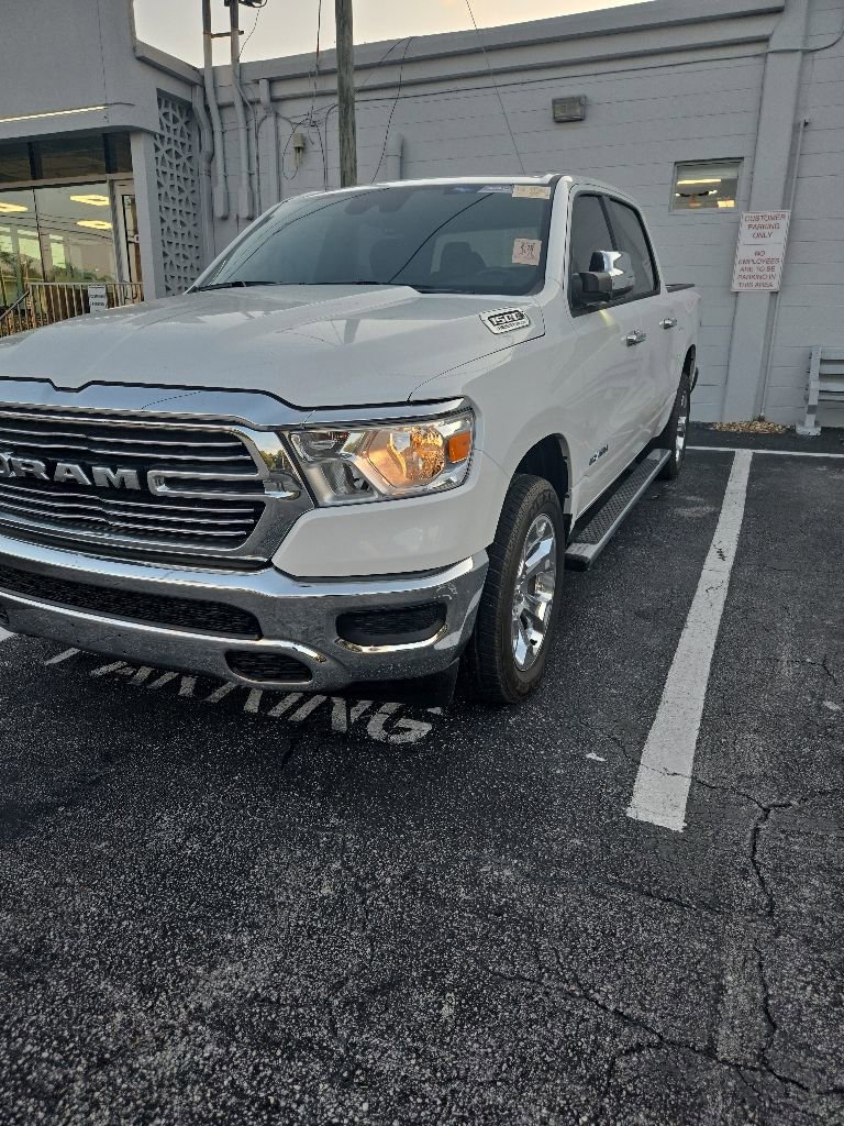 Used 2024 RAM 1500 Laramie AWD/4WD image 1