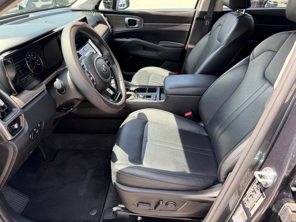 Used 2021 Kia Sorento EX w/ Panoramic Sunroof Package AWD/4WD image 22