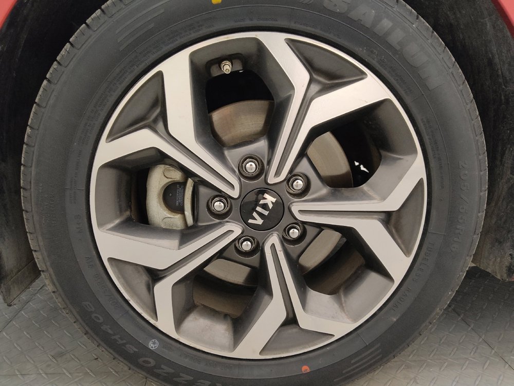 Used 2019 Kia Forte LXS image 31