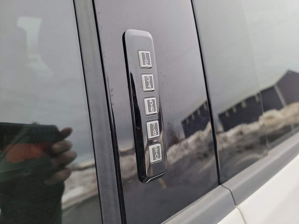 Used 2023 Ford F150 Lariat w/ Equipment Group 502A High image 38