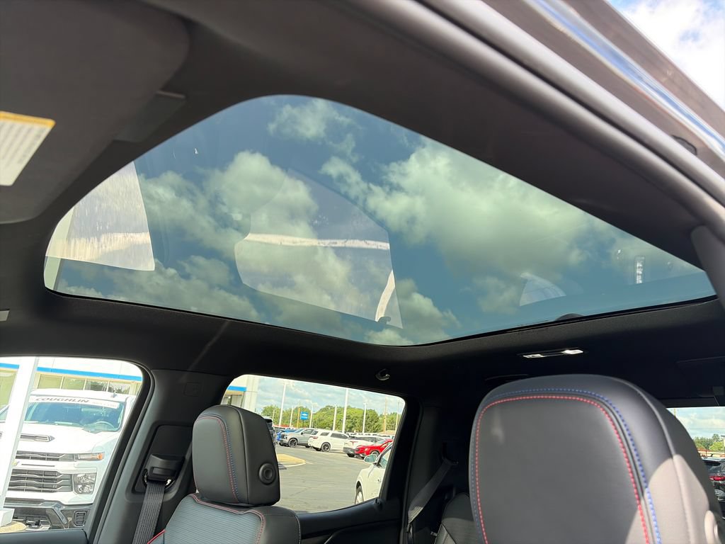 New 2025 Chevrolet Silverado EV RST AWD/4WD image 25