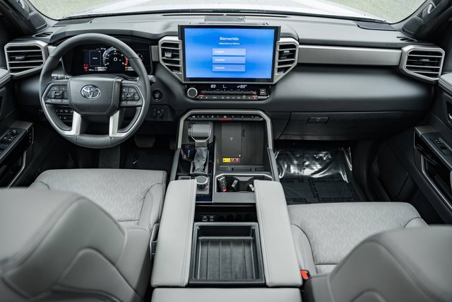 Used 2025 Toyota Tundra Limited image 23