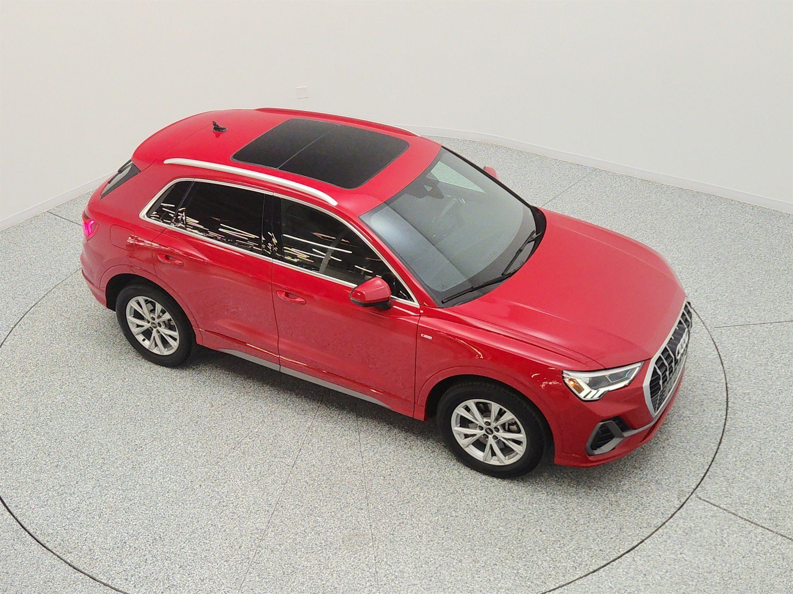 Used 2023 Audi Q3 2.0T Premium Plus w/ Premium Plus Package AWD/4WD image 24