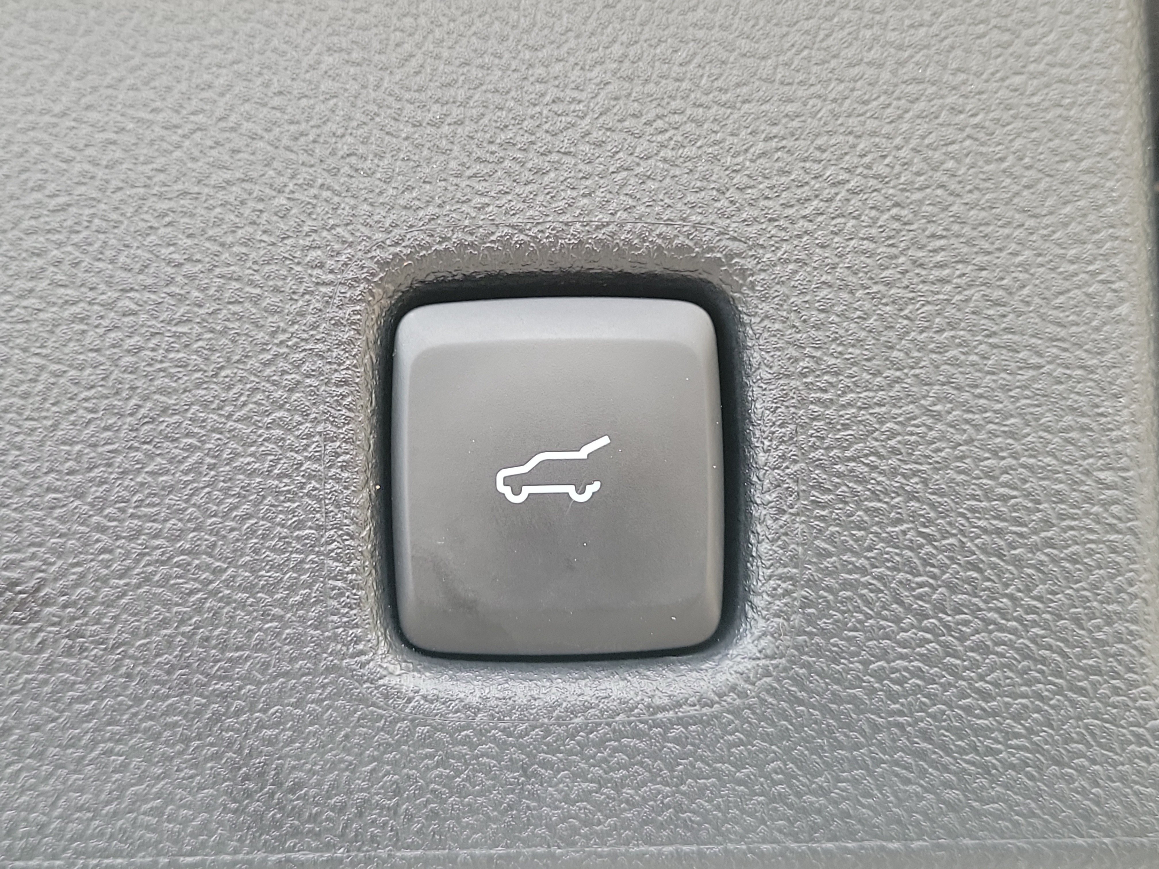Used 2024 Ford Escape ST-Line w/ Tech Pack #1 FWD image 18
