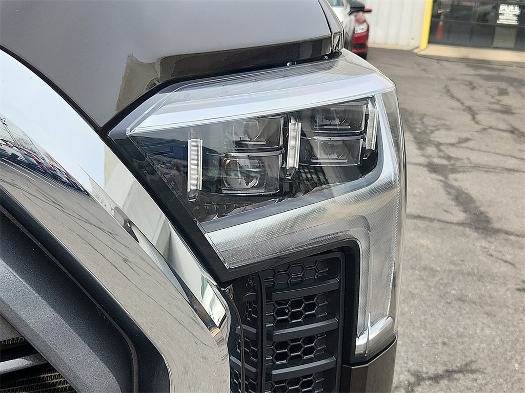 Used 2023 Toyota Tundra 1794 Edition image 9
