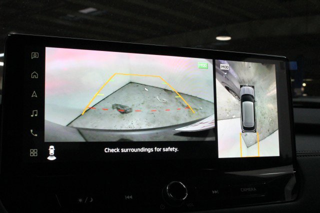 New 2026 Mitsubishi Outlander SE image 13