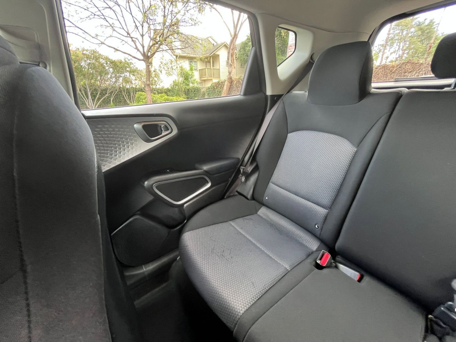 Used 2025 Kia Soul LX w/ LX Technology Package image 37