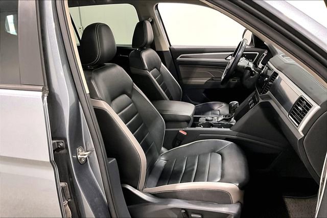 Used 2023 Volkswagen Atlas SEL R-Line image 30