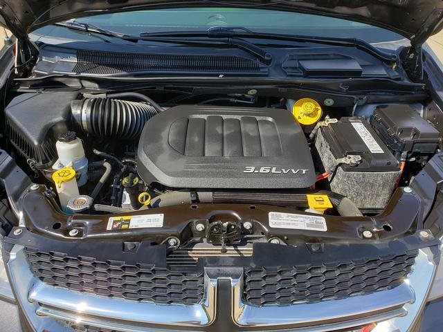 Used 2017 Dodge Grand Caravan SE w/ Power Window Group FWD image 26