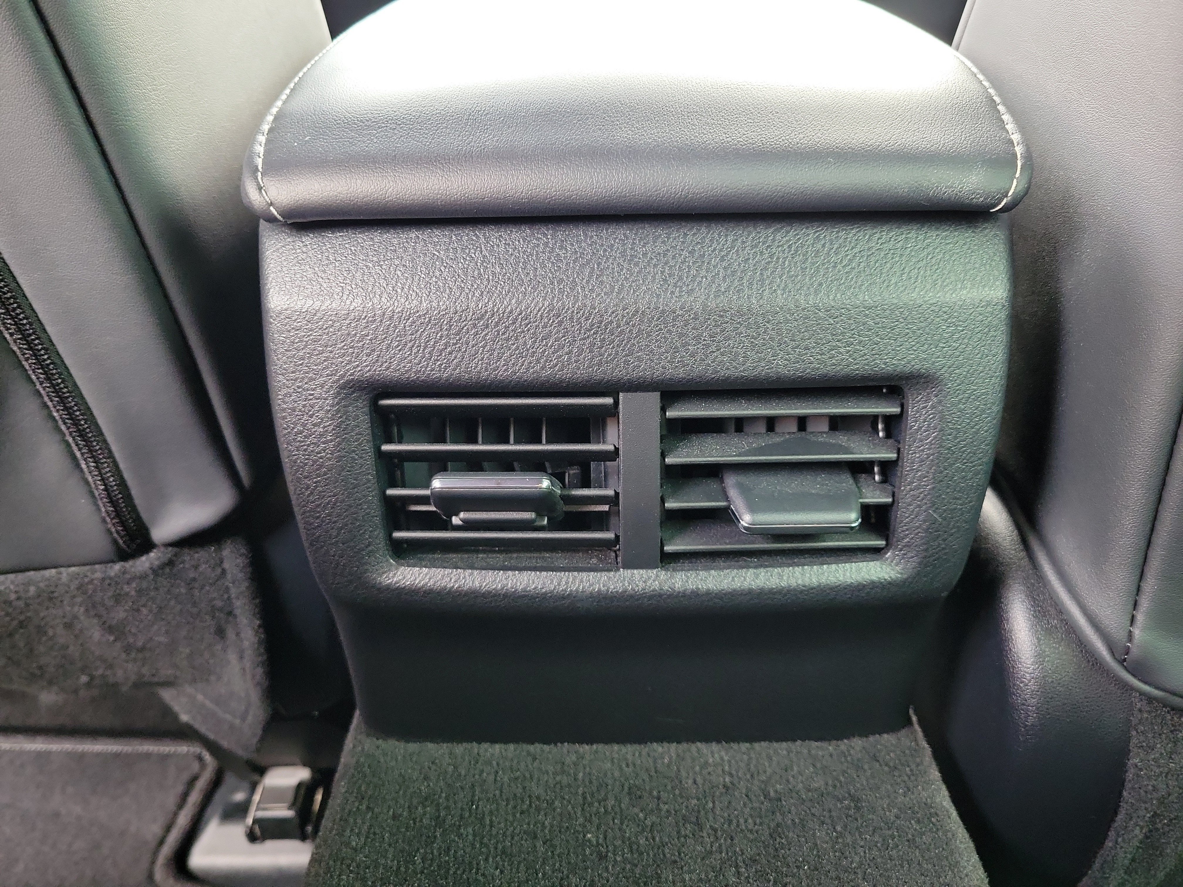 Used 2024 Lexus IS 350 F Sport w/ Navigation Package RWD image 13