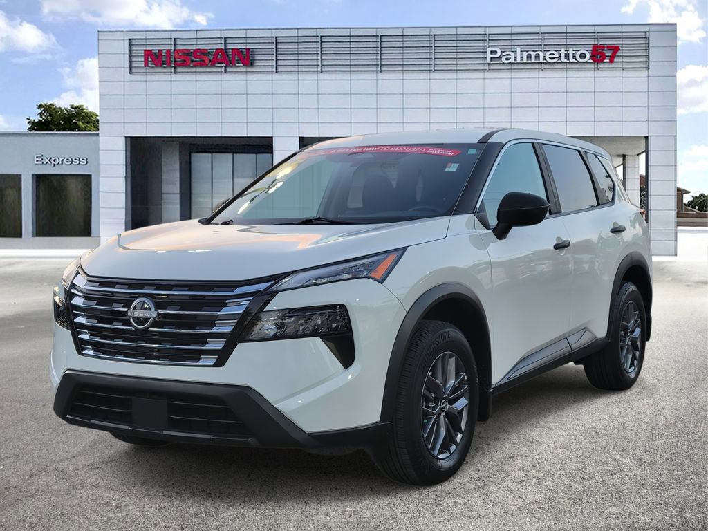 Certified 2025 Nissan Rogue S image 3