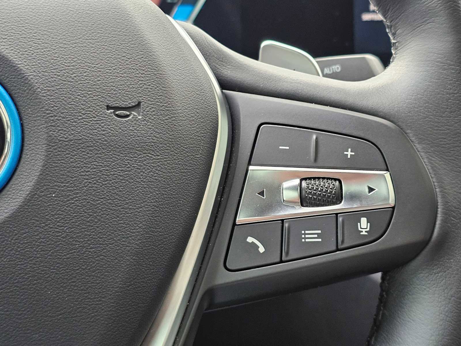 Used 2023 BMW 330e w/ Driving Assistance Package image 30