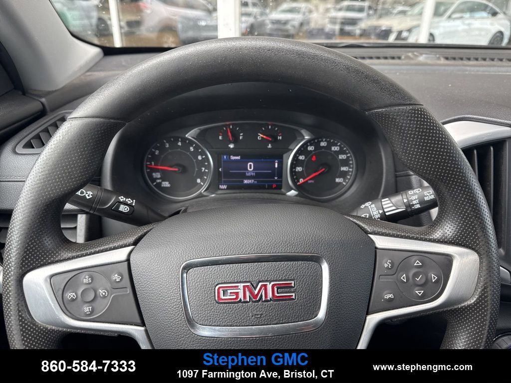 Used 2022 GMC Terrain SLE w/ Driver Convenience Package image 16