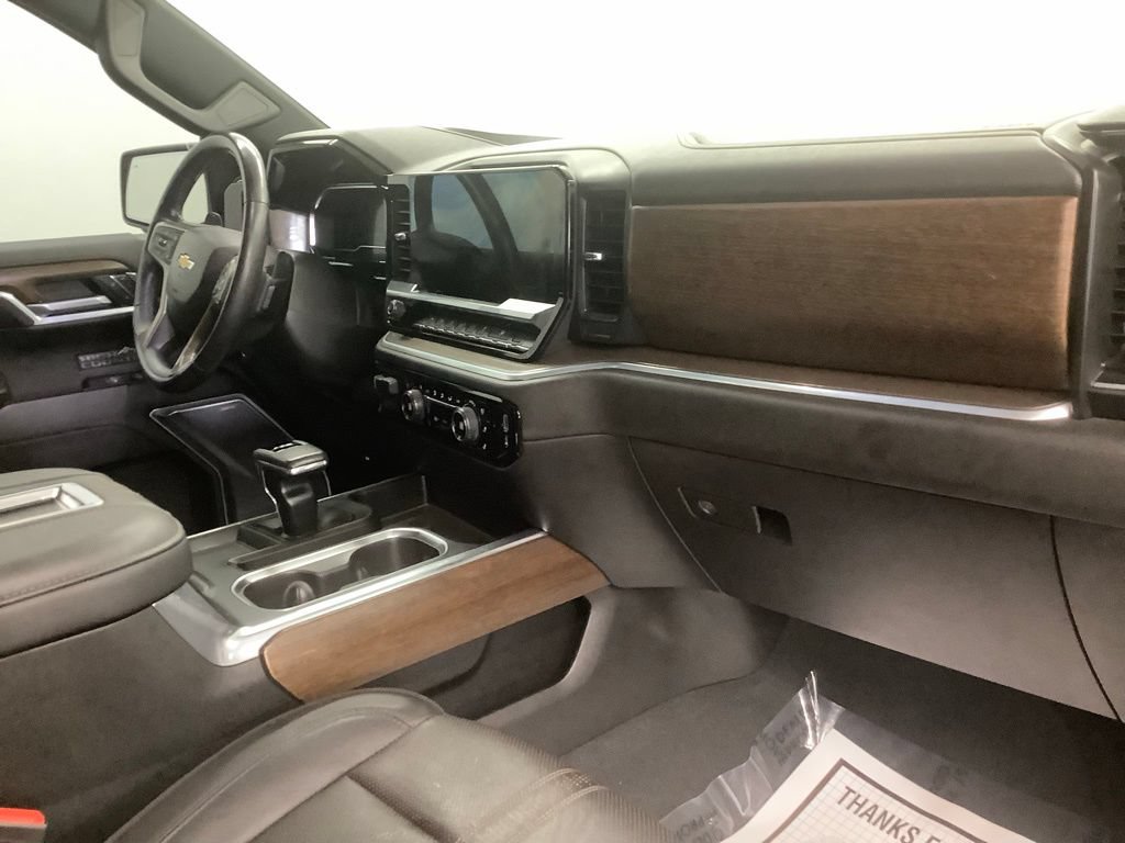 Used 2022 Chevrolet Silverado 1500 High Country w/ High Country Premium Package AWD/4WD image 28
