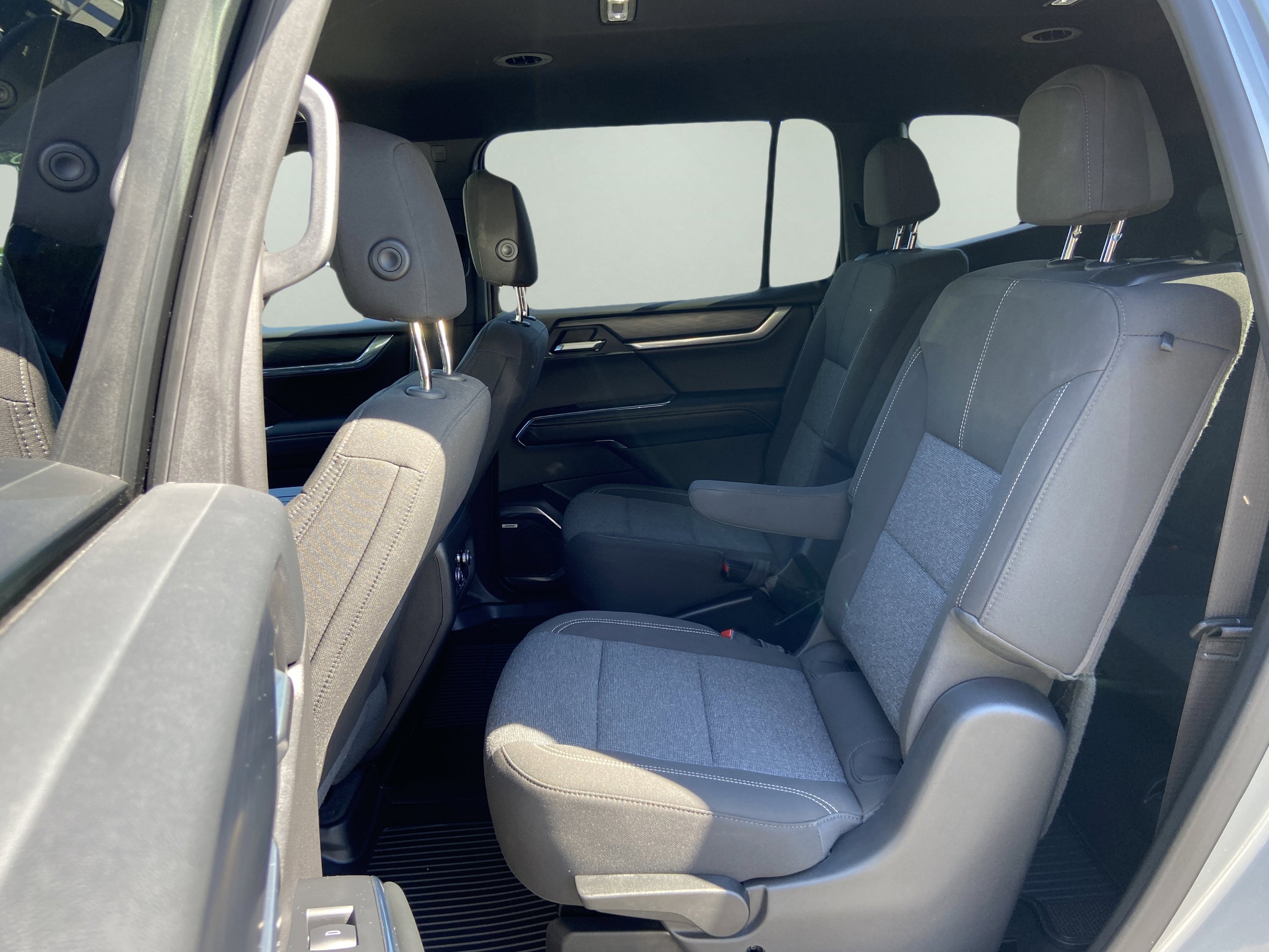 Used 2025 GMC Acadia Elevation w/ LPO, Floor Liner Package image 9