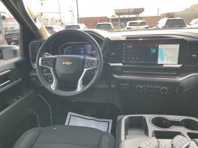 Used 2025 Chevrolet Silverado 2500 LT w/ Safety Package AWD/4WD image 19