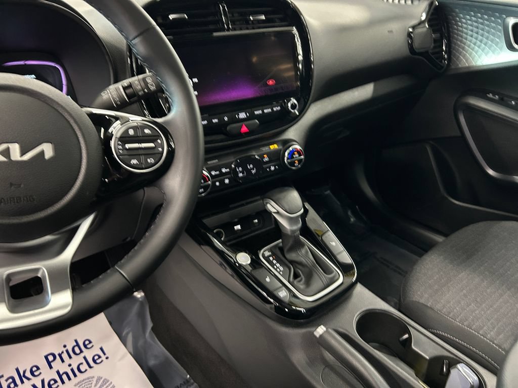 Used 2023 Kia Soul EX FWD image 11