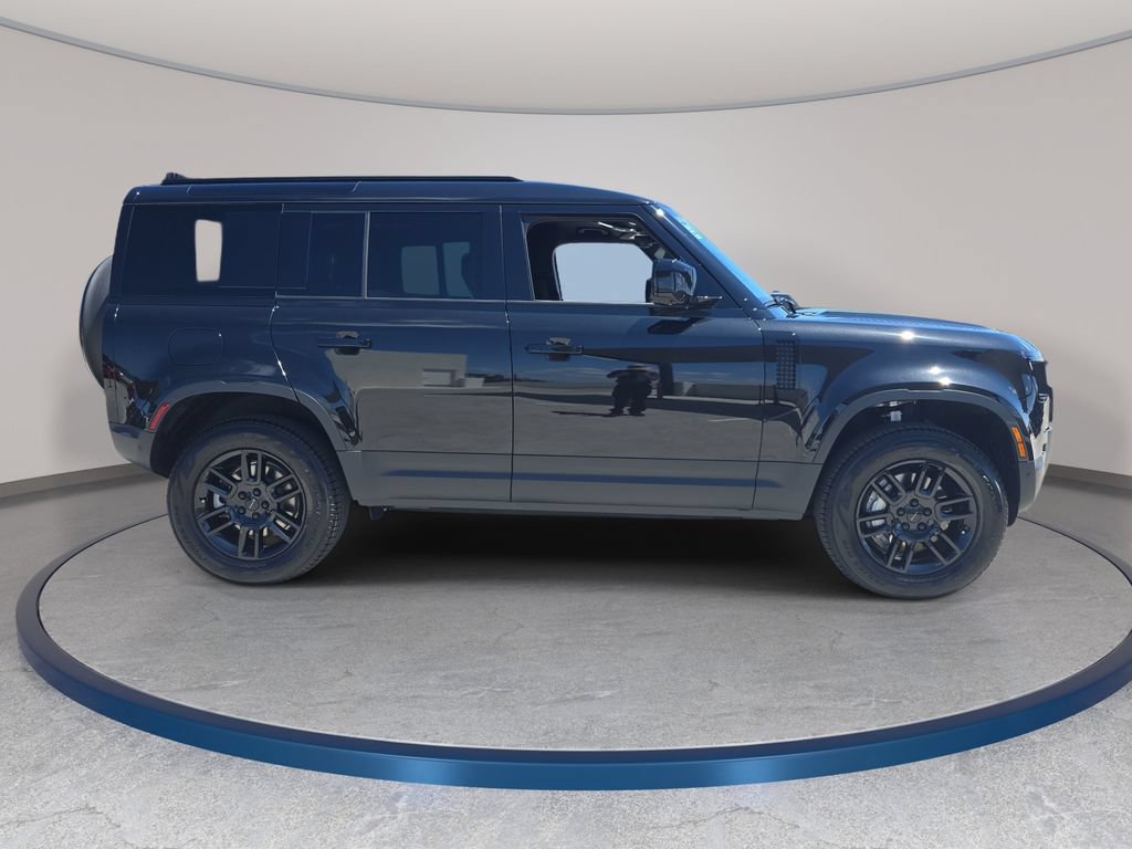 New 2026 Land Rover Defender 110 S AWD/4WD image 4